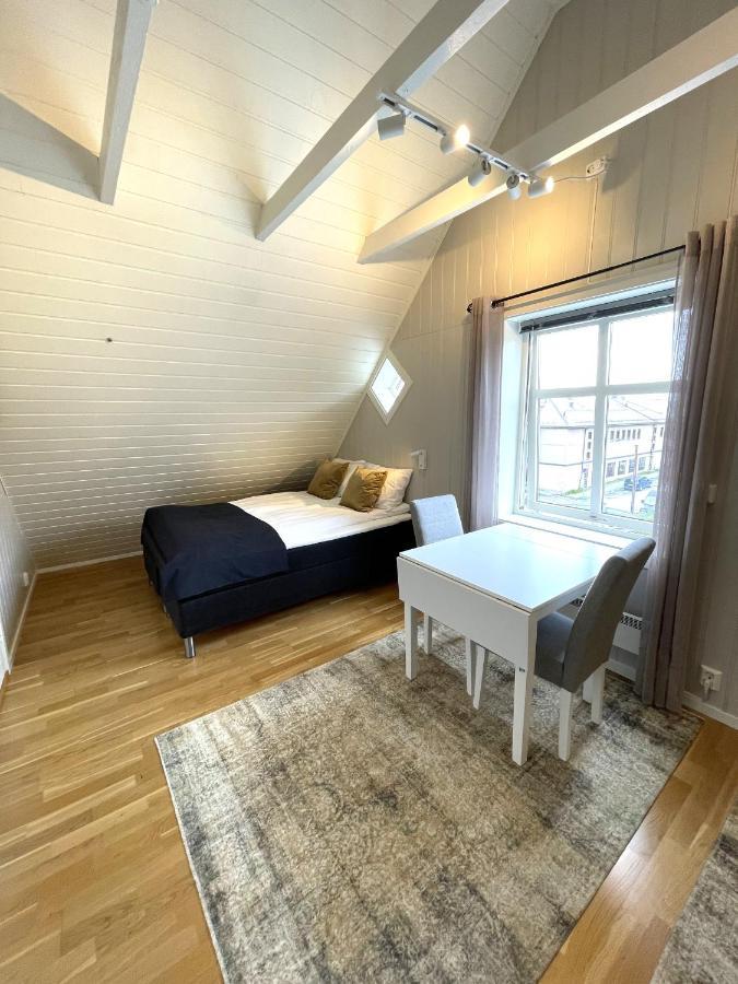 Presttind - Studio Apartment With Free Parking Narvik Bagian luar foto
